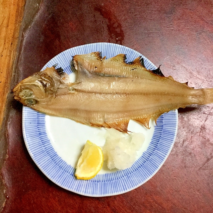 干しヒラメの塩焼き。